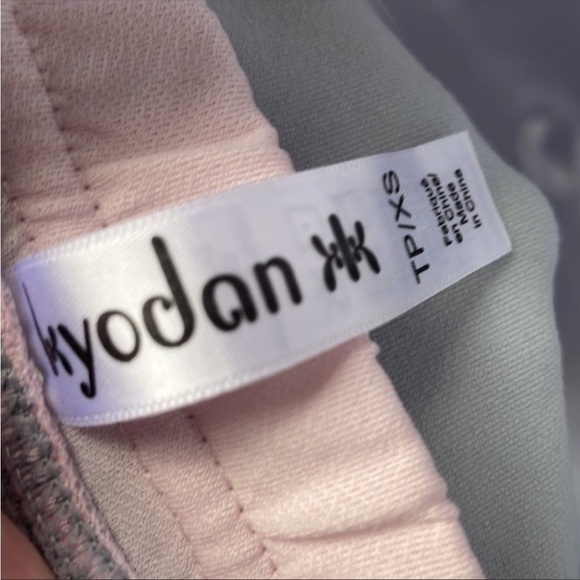 Kyodan Top Tank Gray & Pink Tennis Gym Workout Yoga Size XS - Picture 7 of 10